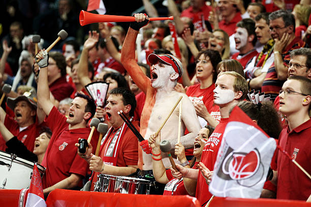 让球迷们更 让球迷们更