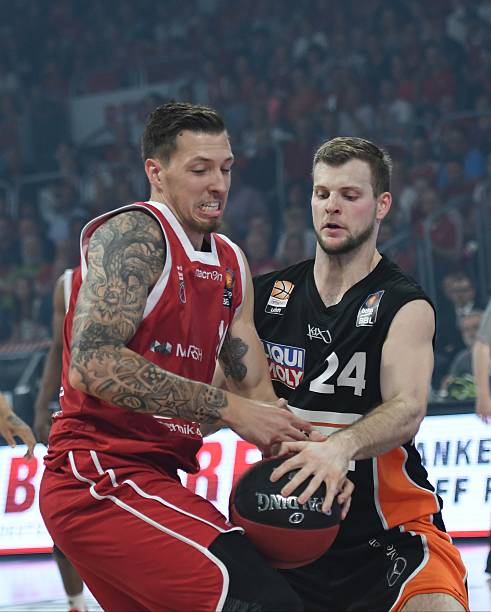 利物浦完全 利物浦完全