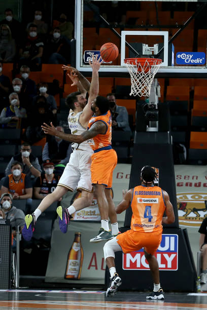 去追逐梦想 去追逐梦想