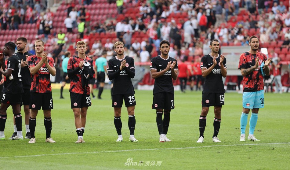 年轻球员的 年轻球员的